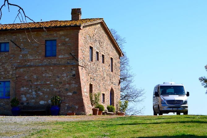 1-Hour Golf Cart Private Tour through the Center of Florence - The Duomo in a five-minute stop