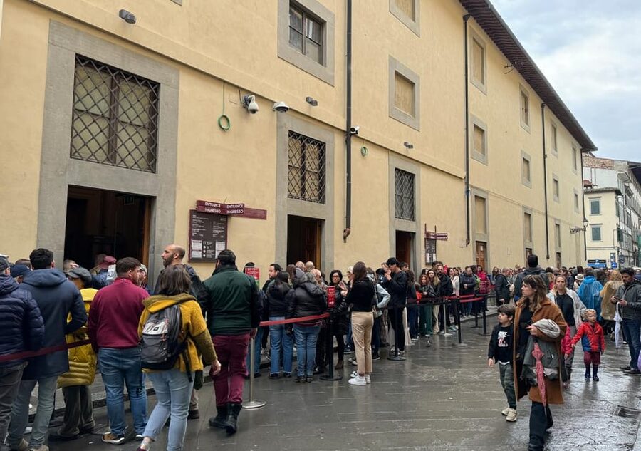 Accademia Gallery Priority Entry Ticket with e-Book - Why David deserves the first long look