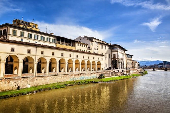 Art Florence: Uffizi Gallery Skip the line with Expert Insights - A focused 90 minutes inside the Uffizi