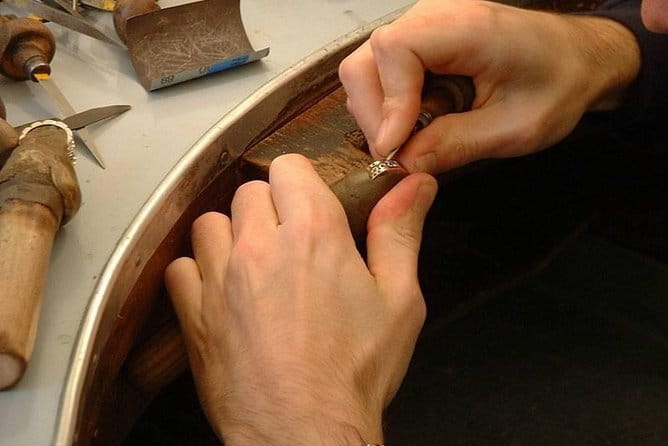 Artisan Workshops: Private Walking Tour in Florence - Starting at Dante in Santa Croce