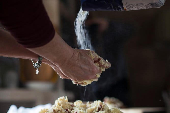 Authentic Culinary Experience in a Tuscan Family Estate - Why this cooking class feels different