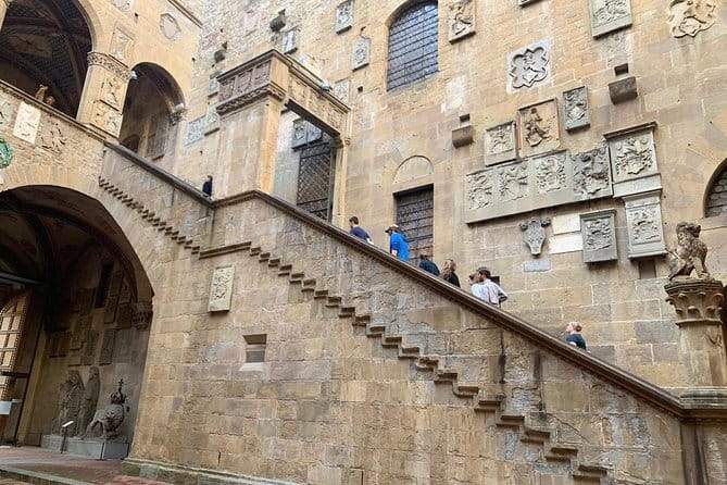Bargello private tour with a 5-star tour guide - Key points to know before booking