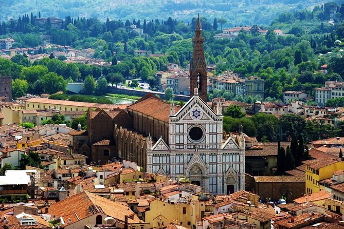 Basilica Santa Croce: Walking Among the Masters of Florence - Crypt, Cemetery, Bell Tower, and Sixteen Chapels