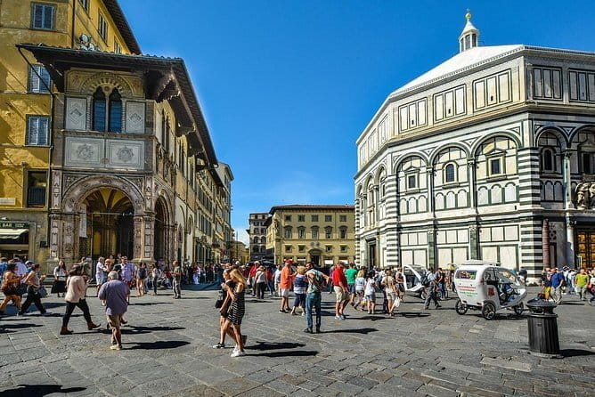 Best of Florence: Small Group Tour Skip-the-Line David & Accademia with Duomo - Ponte Vecchio, where the tour ends