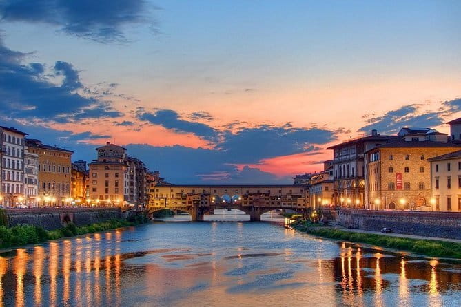 Best of Florence Tour by Night - From Piazza della Repubblica to Ponte Vecchio