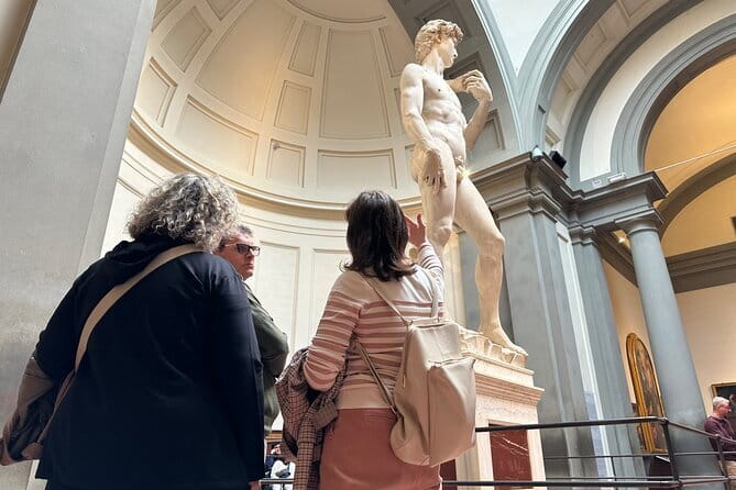 Best of Florence Tour with Uffizi and David - A strong first look at Florence’s art and streets