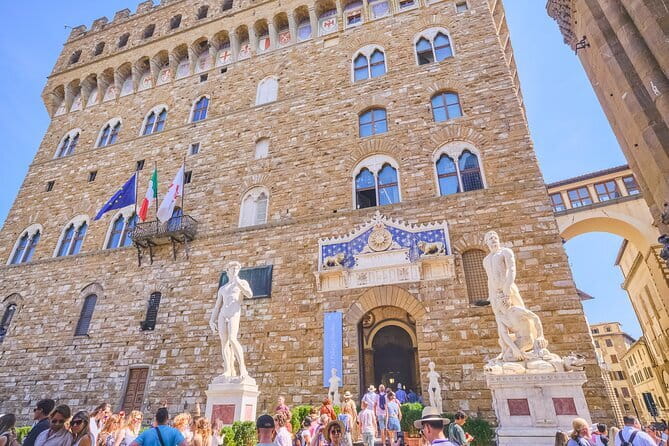 Best of Florence walking tour - monolingual small group tour - Ponte Vecchio and the city’s most famous view