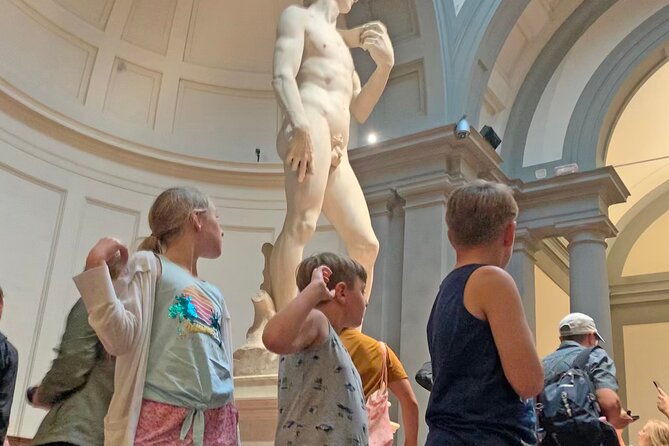 Best of Michelangelo in Florence Tour for Kids with Academy Gallery Fast Access - What the private guide adds