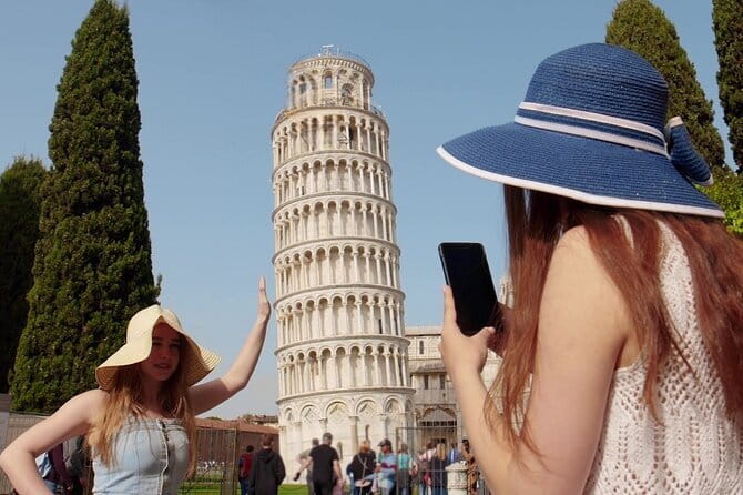 Best of Pisa, Lucca, Volterra: Small Group Tour from Florence - Pisa: a focused look at the Piazza dei Miracoli