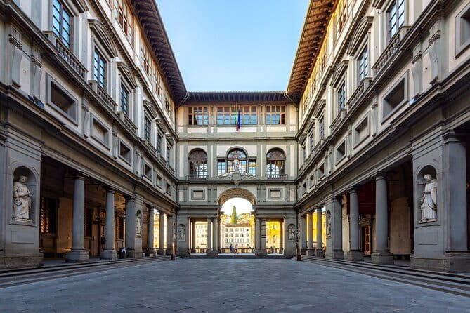 Brunelleschi's Dome and Cathedral Complex Reserved Ticket - Giotto’s Bell Tower gives the dome its best portrait