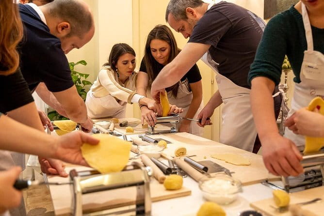 Cesarine: Cooking Class with tasting at Local's Home in Florence - Chef Luca and a lesson built around the senses