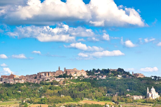 Chianti Classico, Montalcino, Montepulciano by minivan: Wine Tastings & Lunch - What the small minivan changes