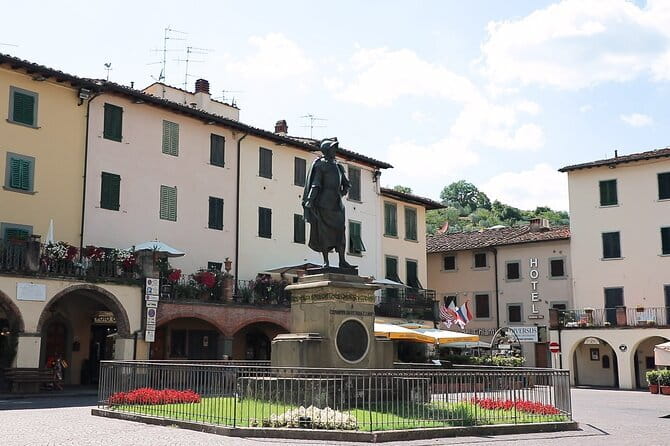 Chianti Hills: App‑Guided e‑Vespa Tour + Lunch in Greve - Greve in Chianti and the included trattoria lunch