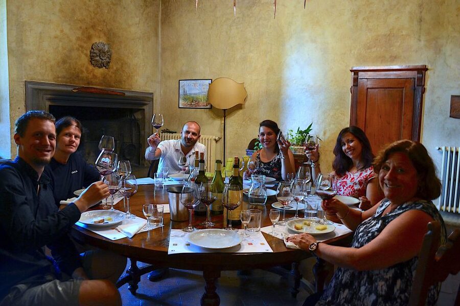 Chianti Rufina: Wine Tour in Castle & Historical Villa - Returning through the Tuscan countryside