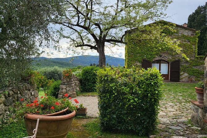 Chianti Wine Tour from Florence with Tastings - Two wineries, seven wines, and one hill-town stop
