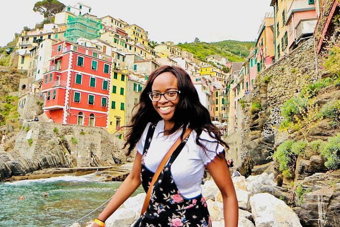 Cinque Terre Day Trips From Florence Sunshine and Discovery - Manarola gives you the classic Cinque Terre view