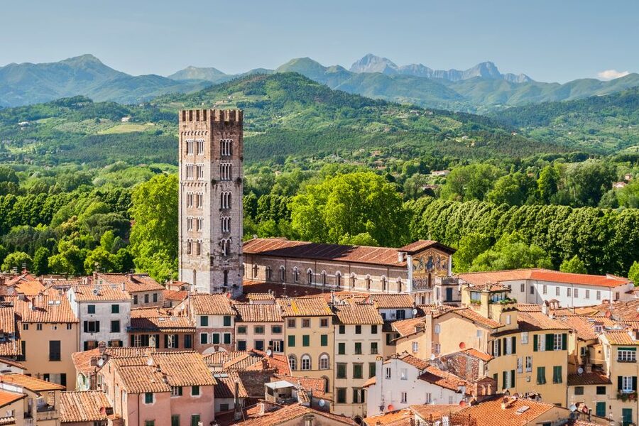Cinque Terre: Full-Day Private Tour from Florence - Vernazza, lunch, and the best coastal pause