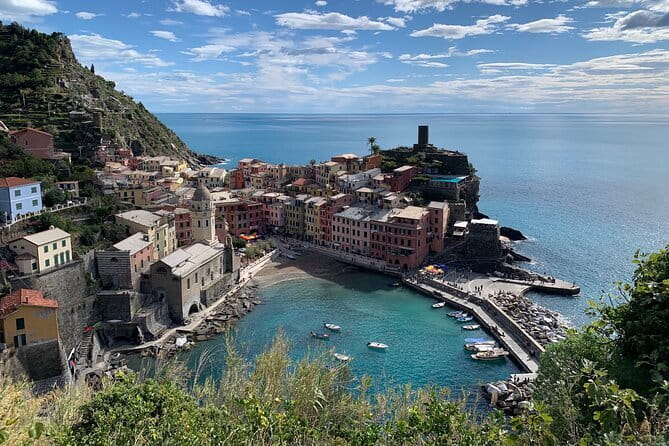 Cinque Terre FULLY GUIDED & ALL INCLUSIVE Tour from Florence - Vernazza, lunch beside the harbor