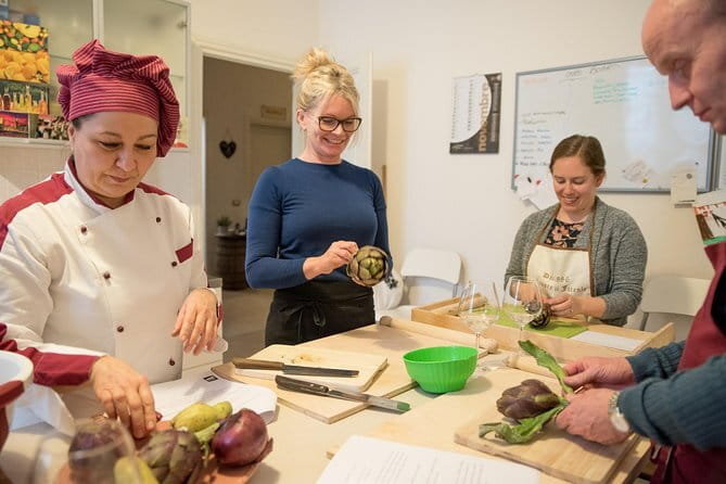 Cooking class and home made pasta in Florence with LA VIVANDIERA! - From Tuscan appetizer to homemade dinner
