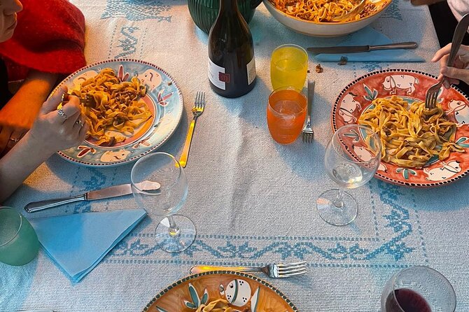 Cooking Class for Pasta Lovers in Florence Country House - From Piazza Ghiberti to the market
