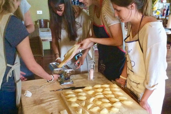 Cooking Class in a Florentine Villa with Transfer for small group - Leaving Florence for a villa in the hills