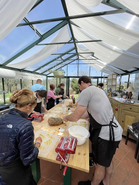 Cooking class in our family farm in Chianti with lunch - The farm products make the lesson useful