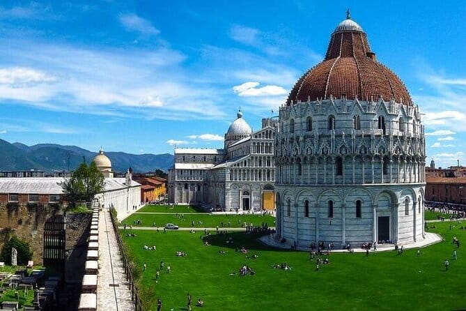 Discover Lucca and Pisa and Enjoy Buccellato Cake: Full Day Tour - Pisa begins with the monuments everyone came to see