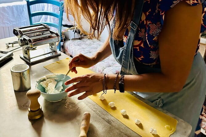 Dolce Vita by Day Market Tour & Pasta Making Class - Prosecco, Wine Pairings, and a Long Italian Lunch