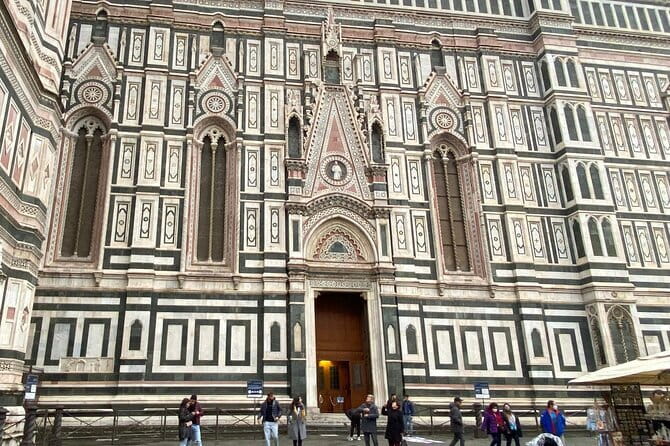 Duomo Climb and Baptistry Museum Crypt Cathedral Entrance Tickets - Price, queues, and the value of reserved entry