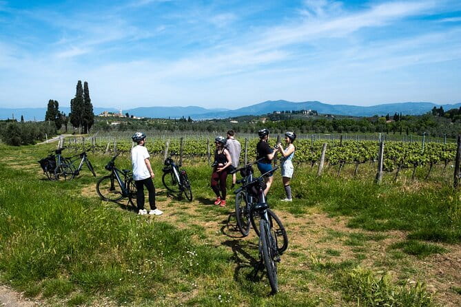 E-bike Tuscany and Chianti Self-Guided Tour with Vineyard Visit - Certosa and the climb toward Chianti