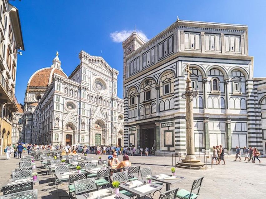Essential Florence Walking Tour to discover its history - Via Tornabuoni and Via Maggio