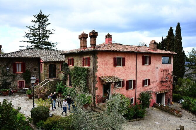Exclusive Chianti Classico Day Trip from Florence - Savignola: a small estate with an unusual female-led story
