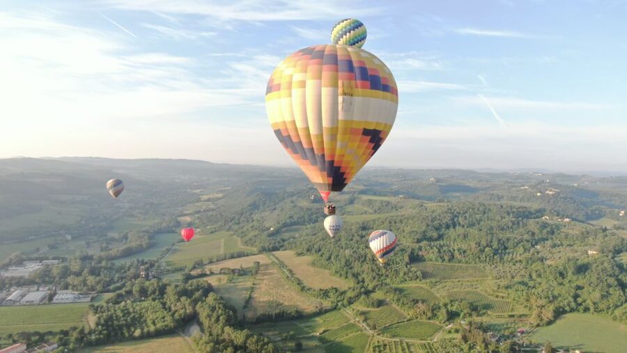 Exclusive Private Balloon Tour for 2 in Tuscany - The private format and who will value it most