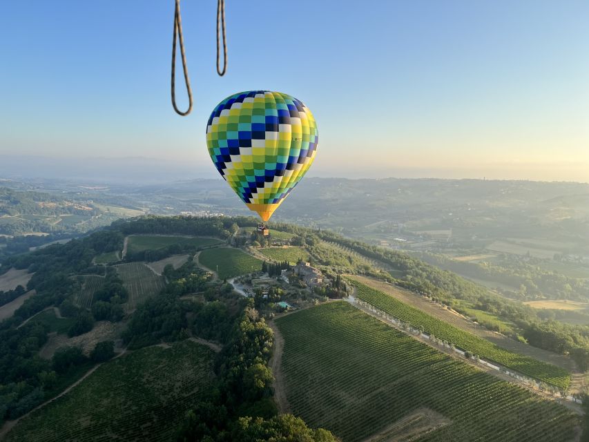 Exclusive Private Balloon Tour for 2 in Tuscany - Arriving at the field and watching the balloon rise
