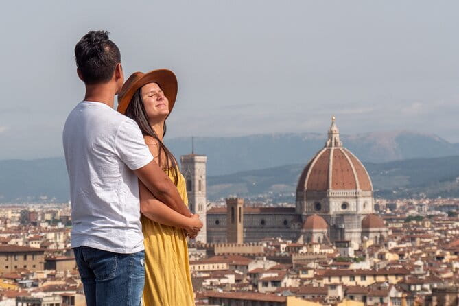 Exclusive Private Photoshoot in Florence - Piazza della Signoria and the feel of old Florence