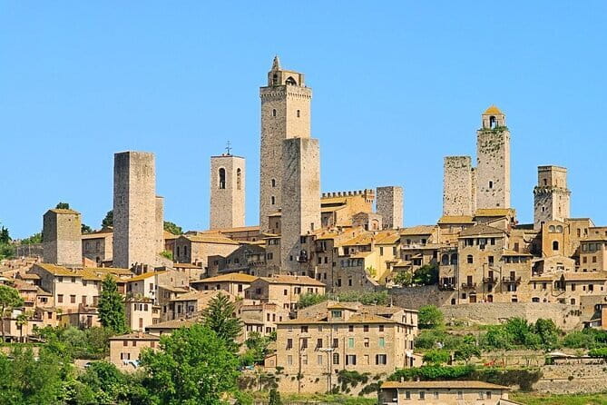 EXCLUSIVE Wine Tour in Chianti & San Gimignano (Lunch & Wine Tasting included) - Key points at a glance
