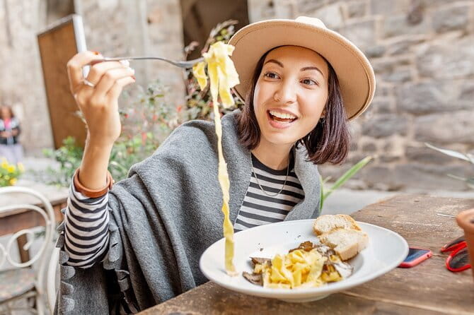 Experience the Magic of Tuscany from a Hot Air Balloon - Landing, recovery, and the Tuscan breakfast