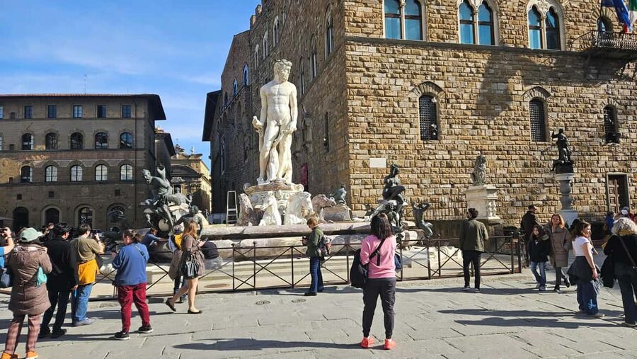 Express Florence and Medici Chapel and Michelangelo Tour - Pace, footwear, and practical limits