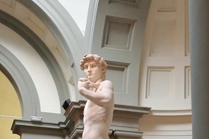 Florence: 1-hour Accademia Gallery guided experience with entrance tickets - David, seen with context instead of hype