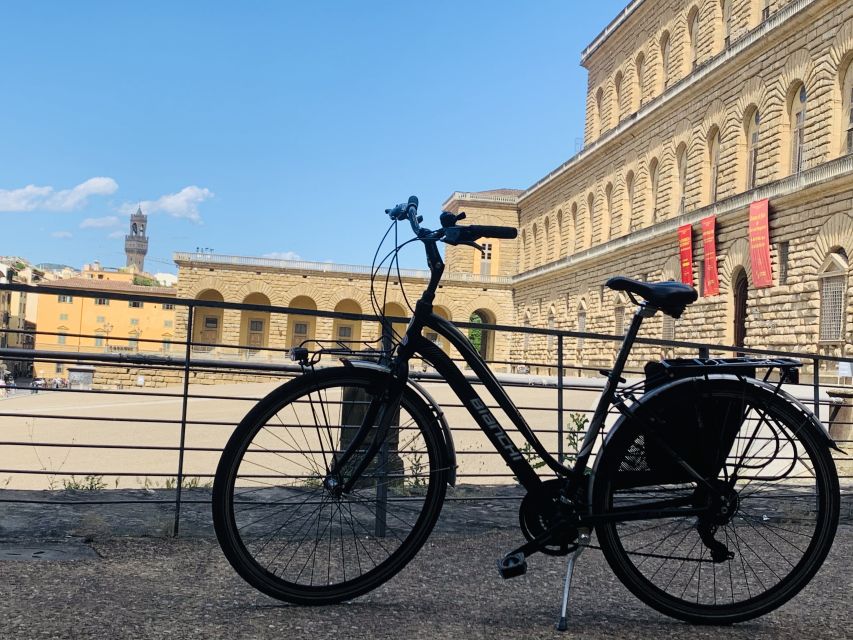 Florence: 2-Hour Guided Bike Tour - Crossing the Arno at Ponte Santa Trinita