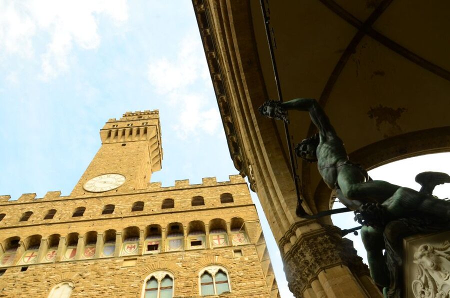 Florence: 2-Hour Guided Sightseeing Bike Tour - Riding safely through Florence’s crowds