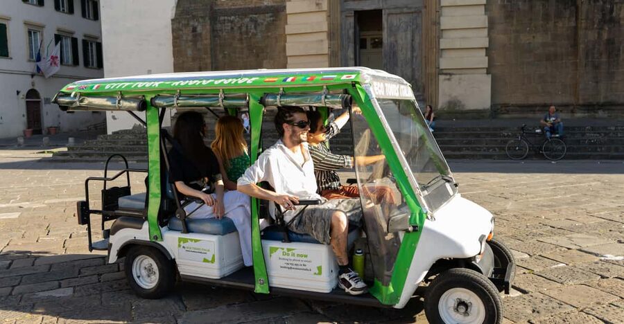 Florence: 60-Minute Eco-Friendly Golf Cart City Tour - Palazzo Pitti and the Oltrarno View