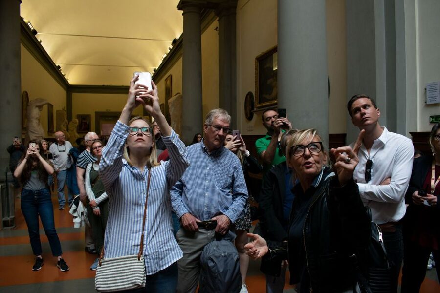 Florence: Accademia Gallery Guided Tour with Priority Access - Meeting David in the Tribune