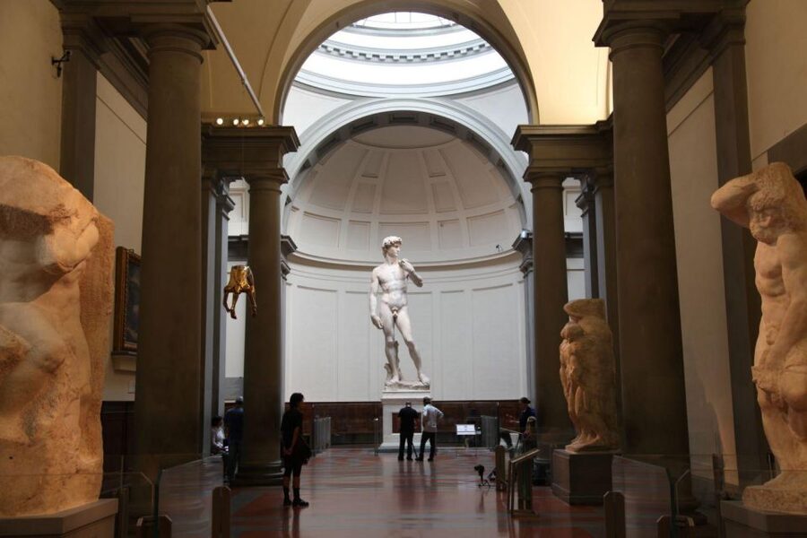 Florence: Accademia Gallery Skip-the-Line with Audio Guide - Entering the Accademia with a fast-track ticket