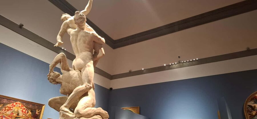 Florence: Accademia Gallery Ticket with APP Guide - Entering the Accademia with a timed ticket