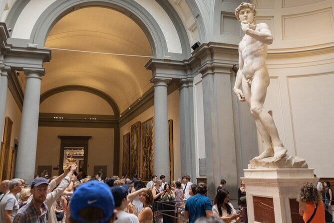 Florence Accademia Gallery Tour & Skip-the-Line Tickets Included - Why David is worth a guided visit
