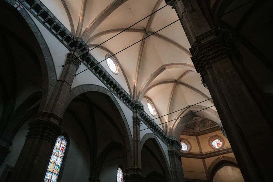 Florence: After-Hours Duomo Tour with Dome & Terraces - Watching the Keymaster lock the doors