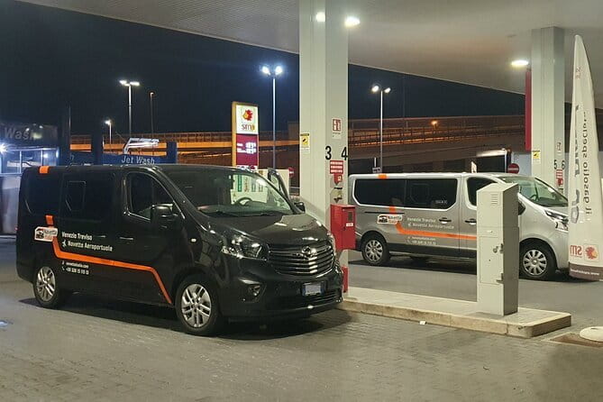 Florence Airport (FLR) to Florence hotels - Arrival Private Transfer - What the private vehicle means for a group of eight