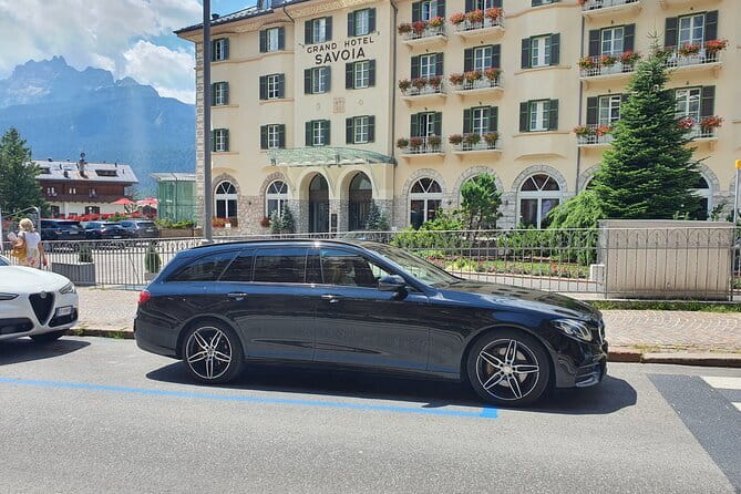 Florence Airport (FLR) to Florence hotels - Arrival Private Transfer - A roughly 20-minute ride into Florence