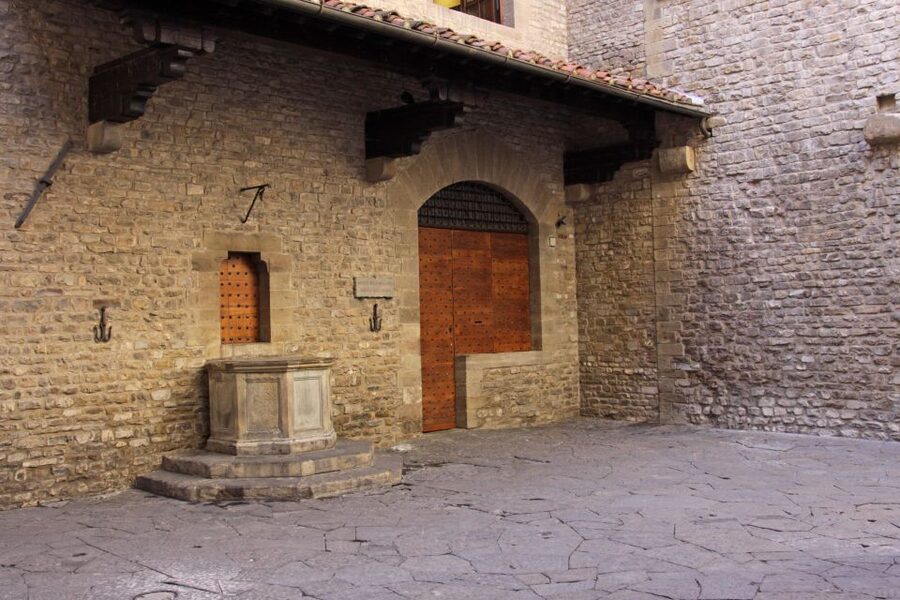 Florence: Art, History, and Charm - Walking Tour of Florence - Starting at Caffè Scudieri and San Lorenzo
